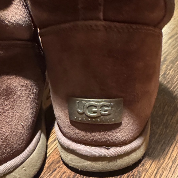 UGG Brown Suede Boots with Leather Strap - Picture 5 of 9
